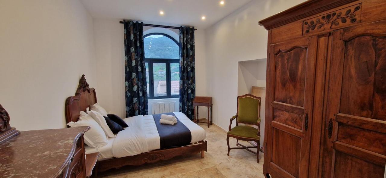 Bel & Ancien Appartement T3 Renove Dans Sartene מראה חיצוני תמונה