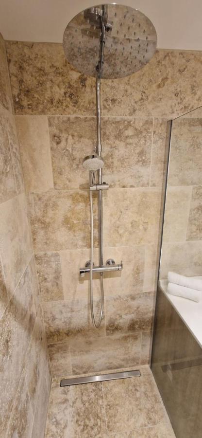 Bel & Ancien Appartement T3 Renove Dans Sartene מראה חיצוני תמונה