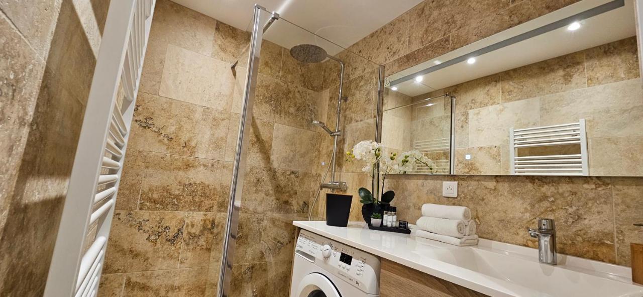 Bel & Ancien Appartement T3 Renove Dans Sartene מראה חיצוני תמונה