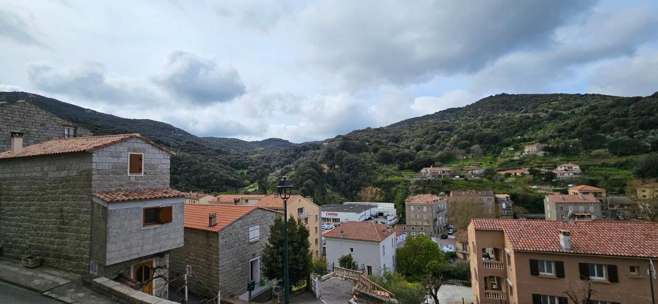 Bel & Ancien Appartement T3 Renove Dans Sartene מראה חיצוני תמונה