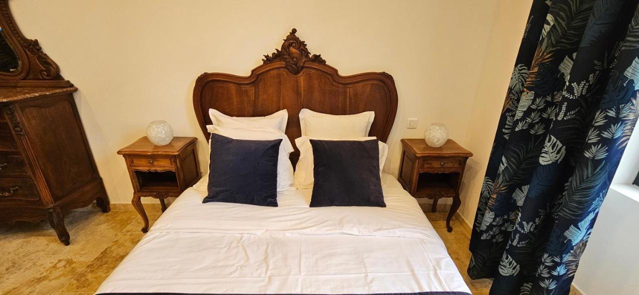 Bel & Ancien Appartement T3 Renove Dans Sartene מראה חיצוני תמונה