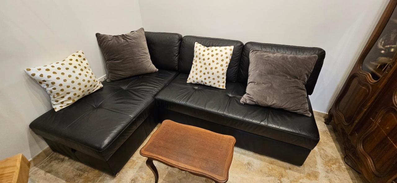 Bel & Ancien Appartement T3 Renove Dans Sartene מראה חיצוני תמונה
