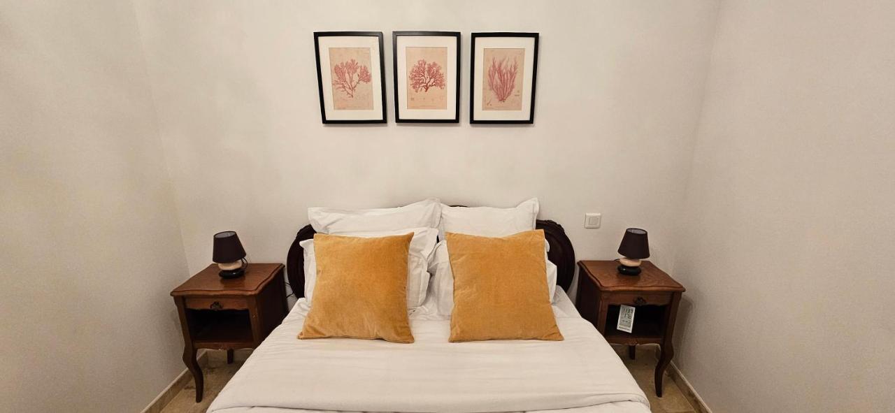 Bel & Ancien Appartement T3 Renove Dans Sartene מראה חיצוני תמונה